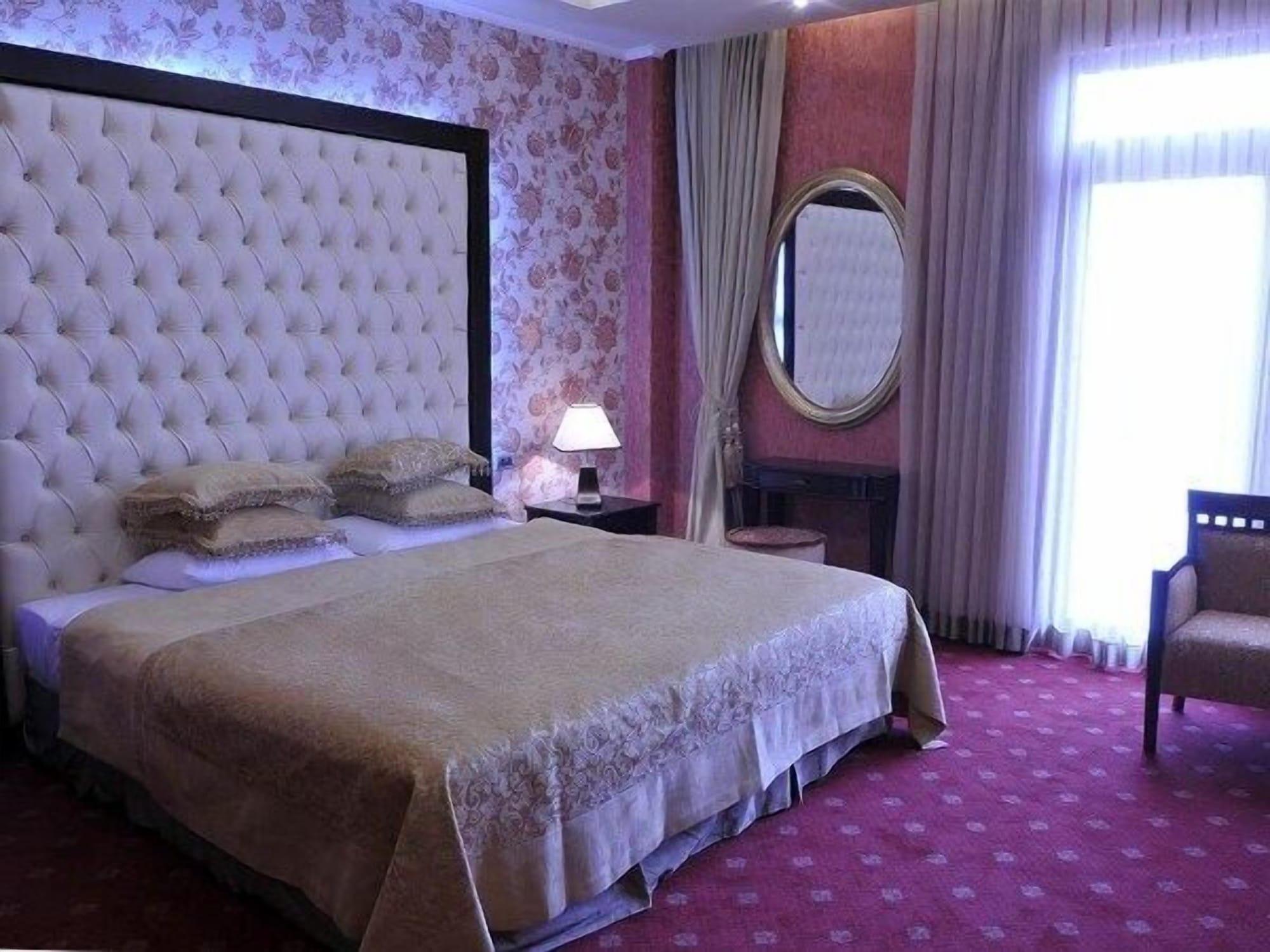 Riviera Hotel Baky Esterno foto